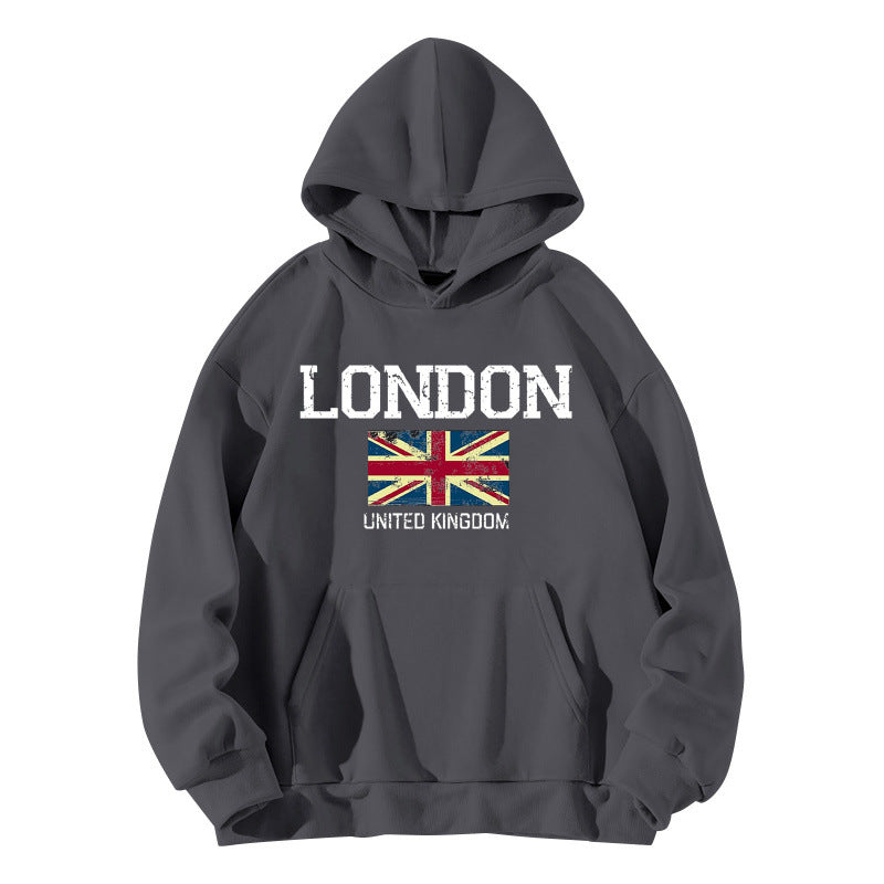 Kvinnors hoodie i urban Londons stil med känguruficka och bekväm passform Mirla-Eva Jonsson