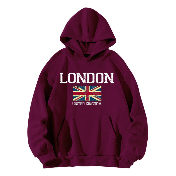 Kvinnors hoodie i urban Londons stil med känguruficka och bekväm passform Mirla-Eva Jonsson