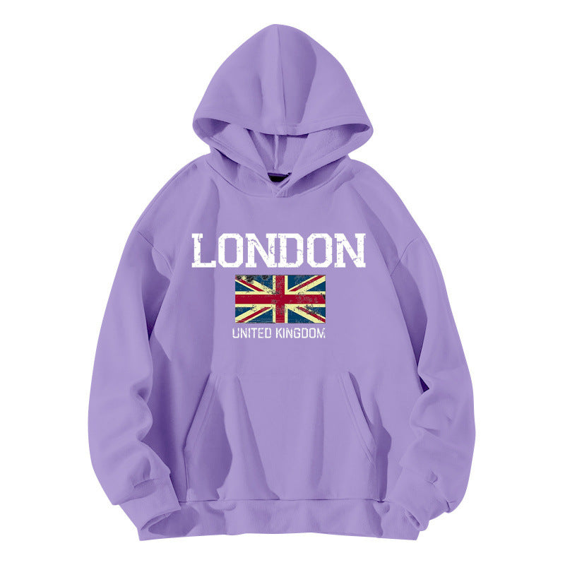 Kvinnors hoodie i urban Londons stil med känguruficka och bekväm passform Mirla-Eva Jonsson