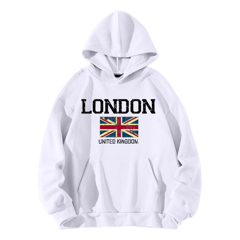 Kvinnors hoodie i urban Londons stil med känguruficka och bekväm passform Mirla-Eva Jonsson