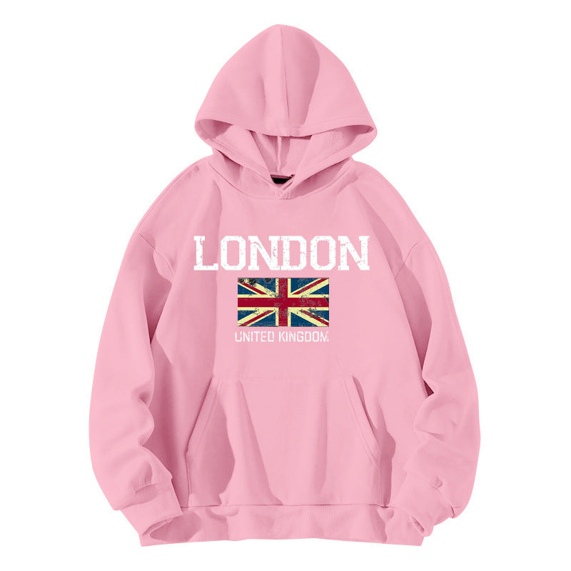 Kvinnors hoodie i urban Londons stil med känguruficka och bekväm passform Mirla-Eva Jonsson