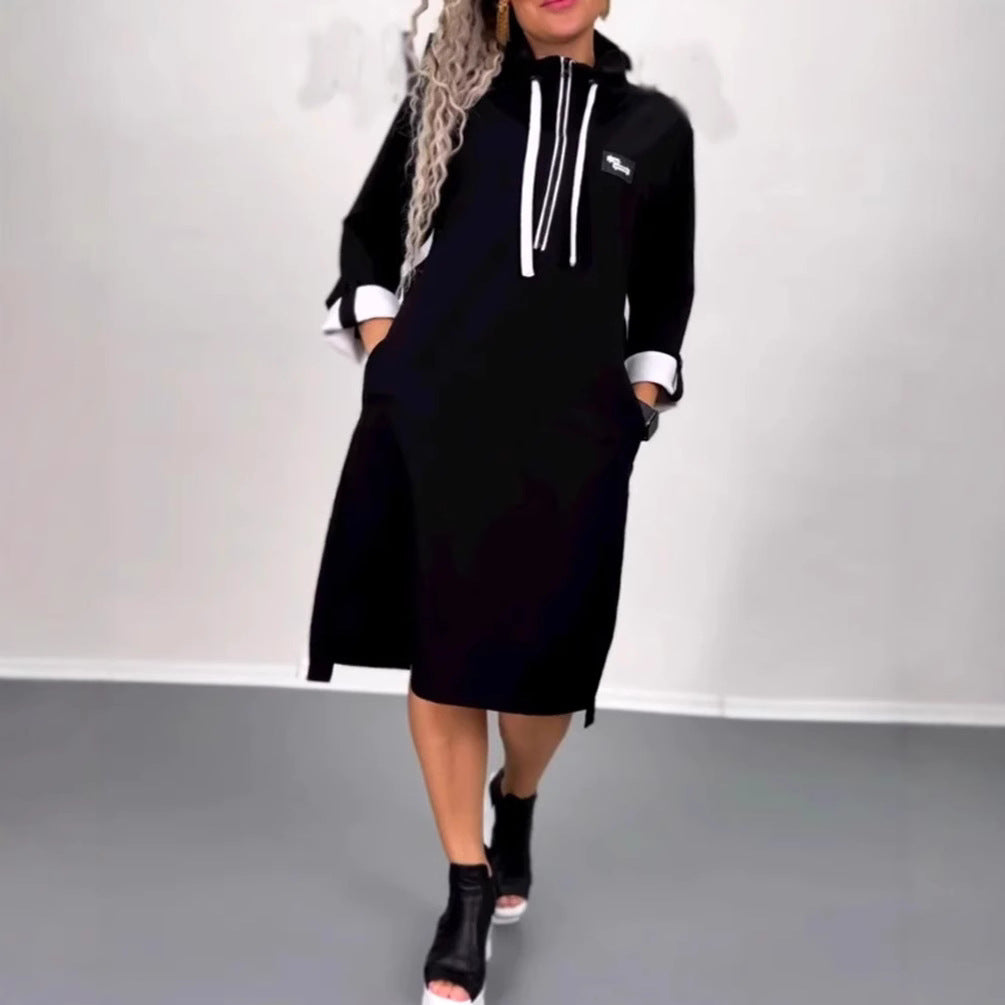 Kvinnors hoodie-klänning med sidofickor och stiligt färgkontrast Mirla-Eva Jonsson