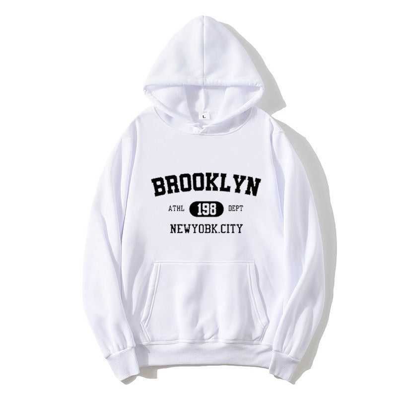 Kvinnors hoodie med avslappnad Brooklyn-design Mirla-Eva Jonsson