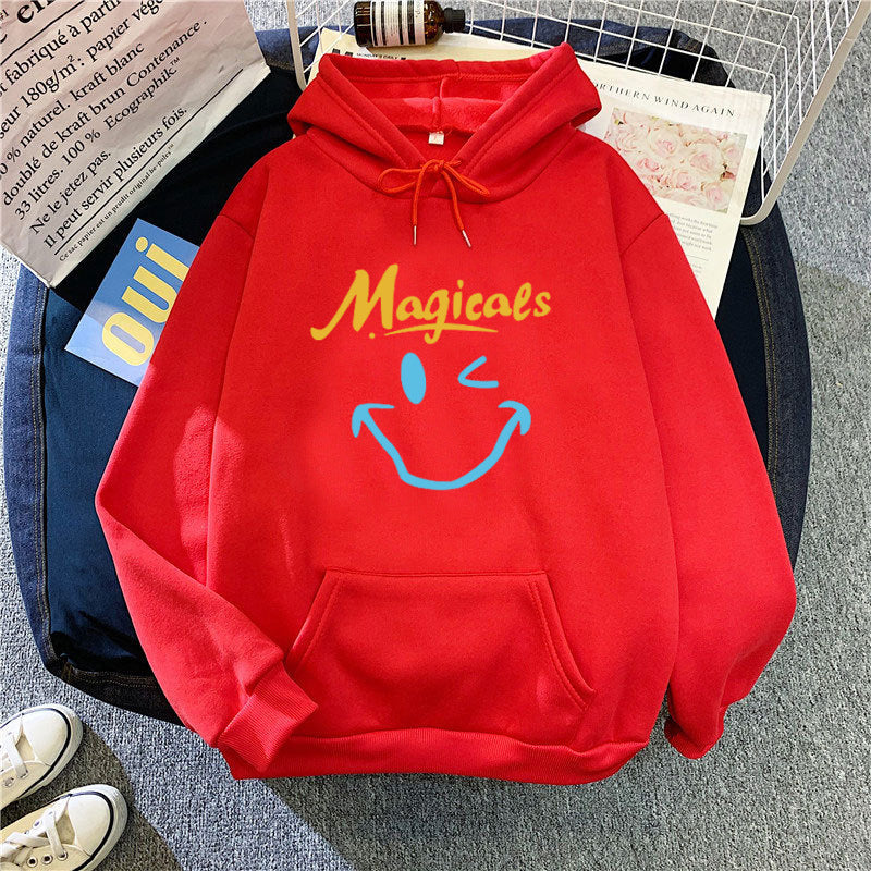 Kvinnors hoodie med avslappnad smiley-design Mirla-Eva Jonsson
