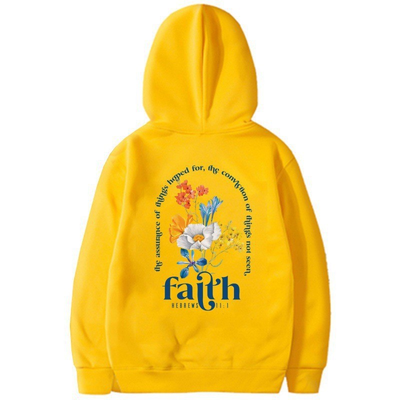 Kvinnors hoodie med blommig lettering och inspirerande design Mirla-Eva Jonsson