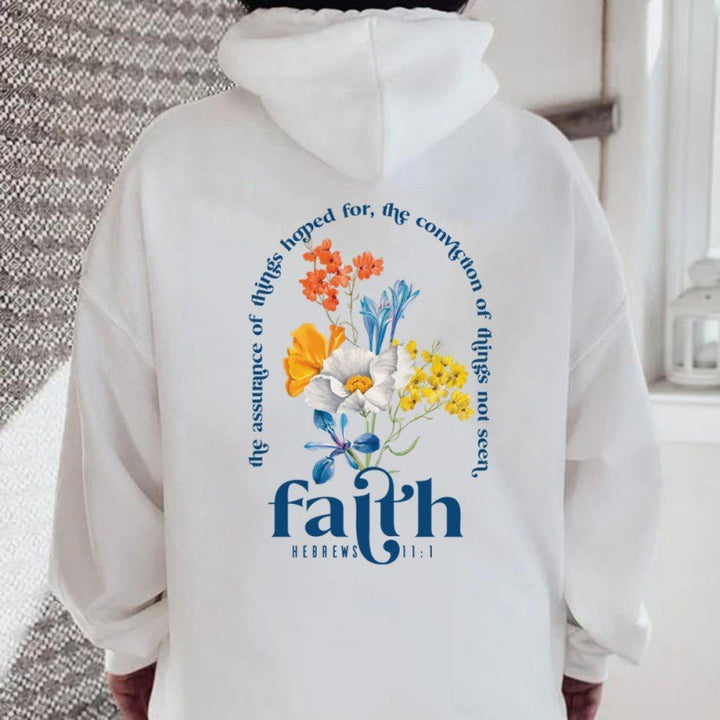 Kvinnors hoodie med blommig lettering och inspirerande design Mirla-Eva Jonsson
