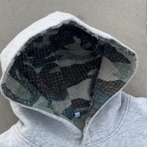 Kvinnors hoodie med camouflagefoder Mirla-Eva Jonsson