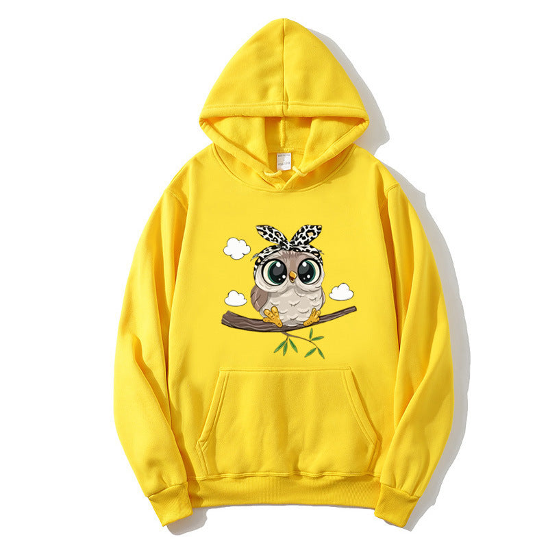 Kvinnors hoodie med charmig uggla motiv Mirla-Eva Jonsson