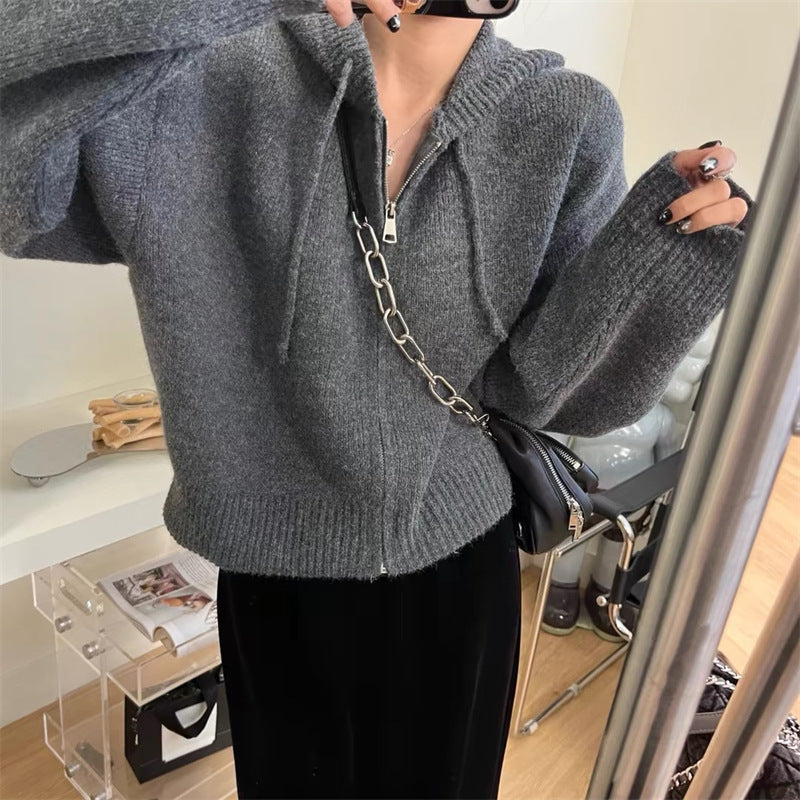 Kvinnors hoodie med dragkedja och avslappnad passform Mirla-Eva Jonsson