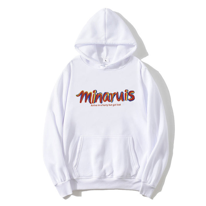 Kvinnors hoodie med färgglad text Mirla-Eva Jonsson