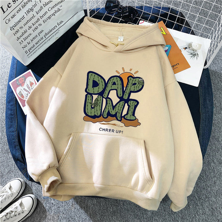 Kvinnors hoodie med humoristisk grafisk design Mirla-Eva Jonsson