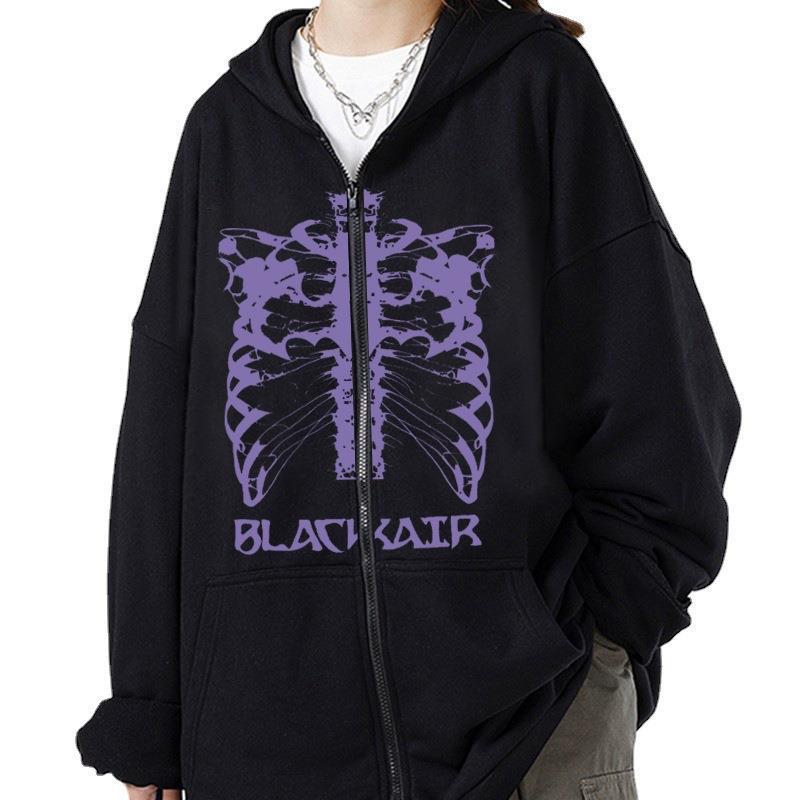 Kvinnors hoodie med innovativt skelettdesign Mirla-Eva Jonsson