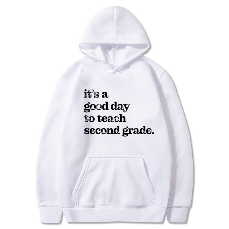 Kvinnors hoodie med inspirerande lärarcitat och bekväm passform Mirla-Eva Jonsson