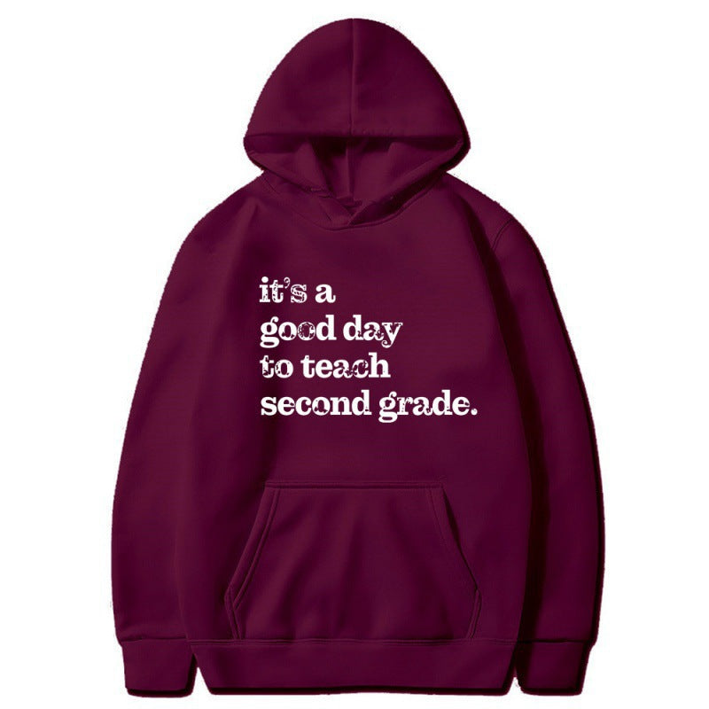 Kvinnors hoodie med inspirerande lärarcitat och bekväm passform Mirla-Eva Jonsson