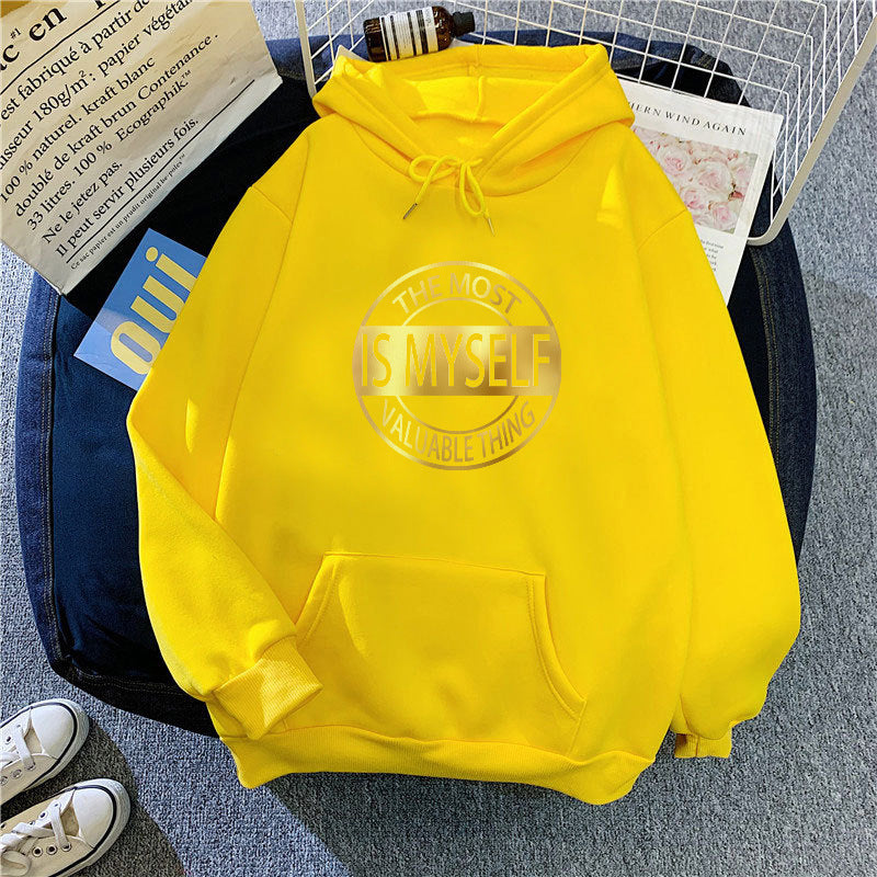 Kvinnors hoodie med inspirerande text Mirla-Eva Jonsson