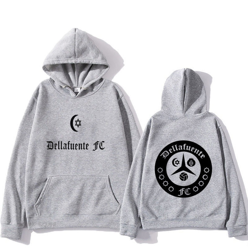 Kvinnors hoodie med konstnärlig design och bekväm passform Mirla-Eva Jonsson