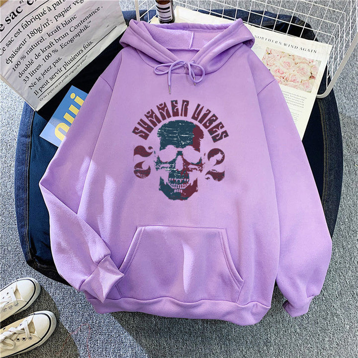 Kvinnors hoodie med konstnärlig dödskalle design Mirla-Eva Jonsson