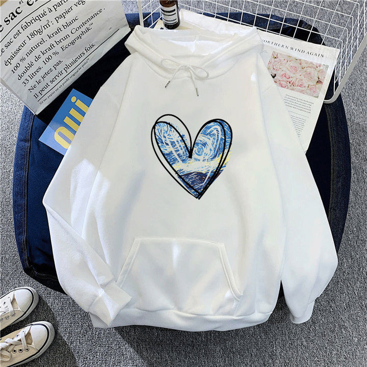 Kvinnors hoodie med konstnärlig hjärtdesign Mirla-Eva Jonsson