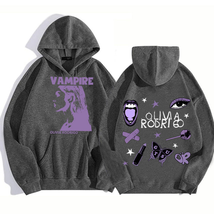 Kvinnors hoodie med konstnärlig vampyrtryck och oversized passform Mirla-Eva Jonsson