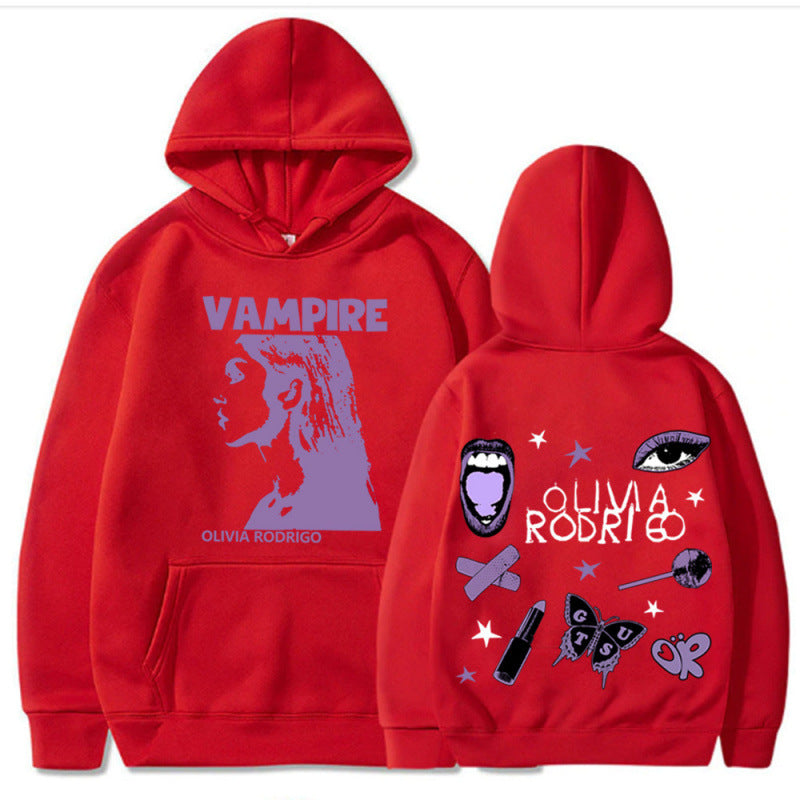 Kvinnors hoodie med konstnärlig vampyrtryck och oversized passform Mirla-Eva Jonsson