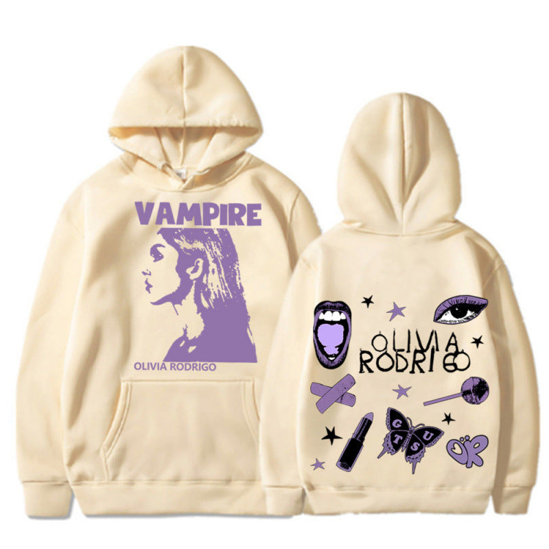Kvinnors hoodie med konstnärlig vampyrtryck och oversized passform Mirla-Eva Jonsson