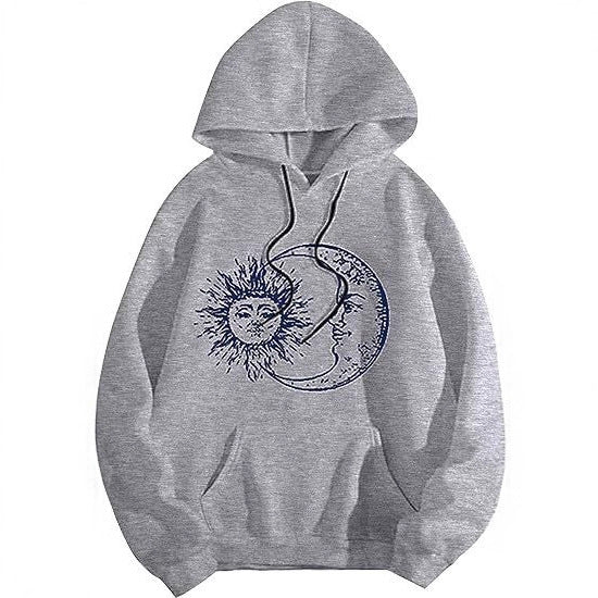 Kvinnors hoodie med konstnärligt sol-måne motiv Mirla-Eva Jonsson