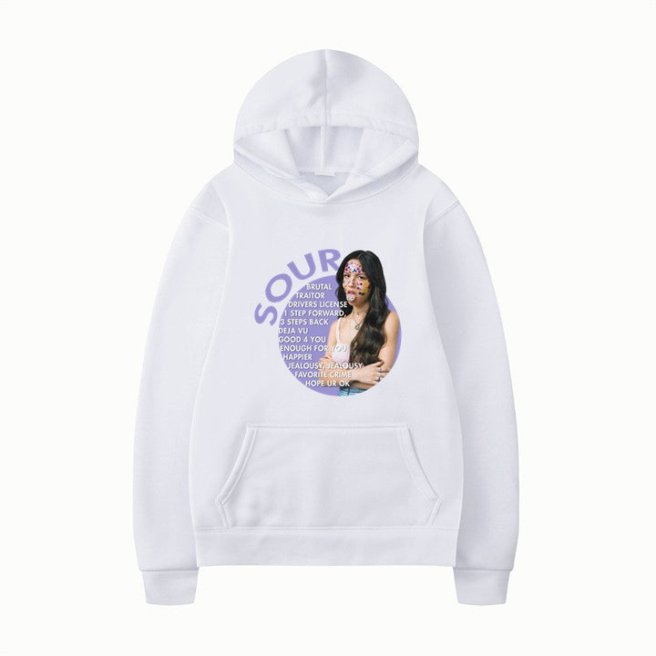 Kvinnors hoodie med kreativ grafisk design och bekväm känguruficka Mirla-Eva Jonsson