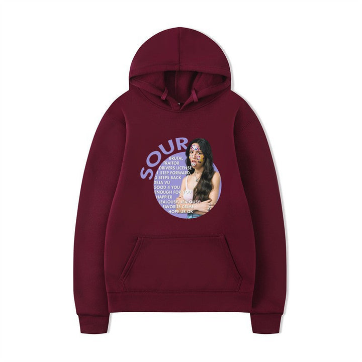 Kvinnors hoodie med kreativ grafisk design och bekväm känguruficka Mirla-Eva Jonsson