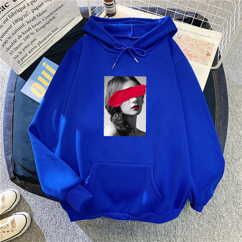 Kvinnors hoodie med kreativ konstdesign Mirla-Eva Jonsson