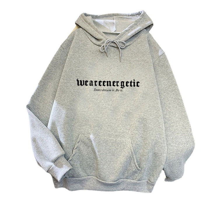 Kvinnors hoodie med kreativ text och bekväm passform Chic & Style-Eva Jonsson