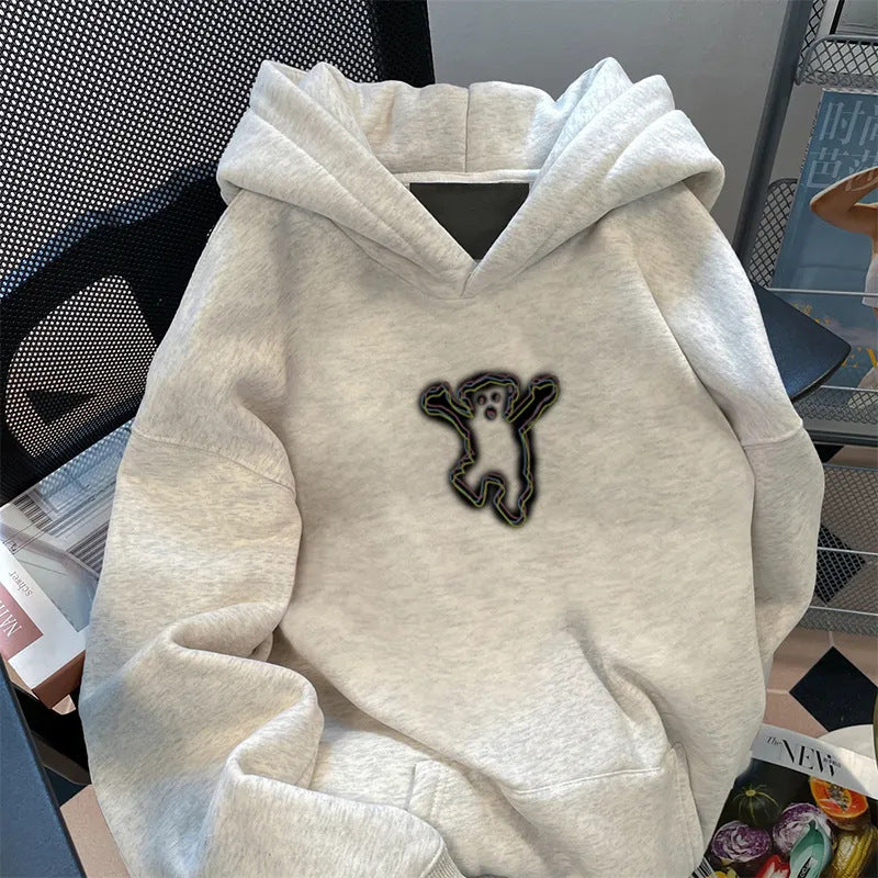 Kvinnors hoodie med kreativt björnmotiv Mirla-Eva Jonsson