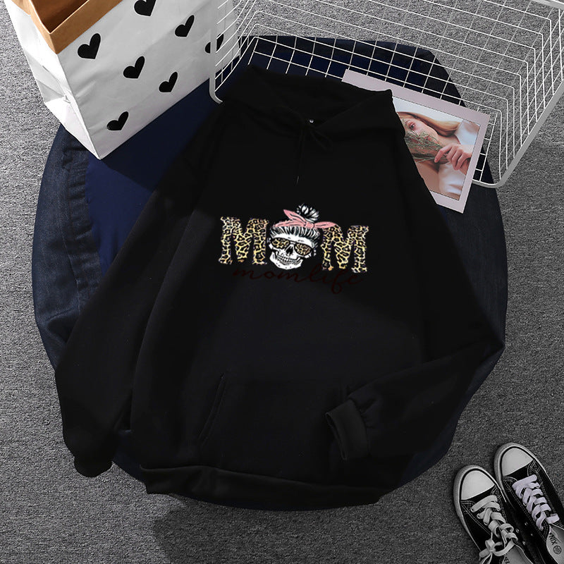 Kvinnors hoodie med kreativt döskallemönster Mirla-Eva Jonsson