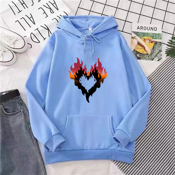 Kvinnors hoodie med kreativt flamheart-design elegant och stiligt-Eva Jonsson