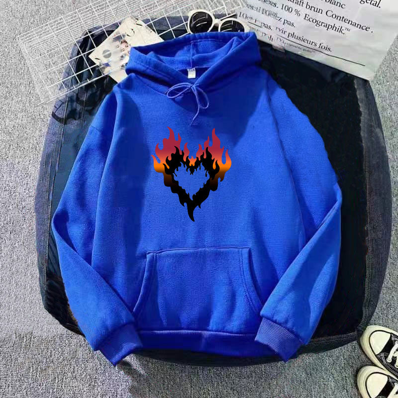 Kvinnors hoodie med kreativt flamheart-design elegant och stiligt-Eva Jonsson