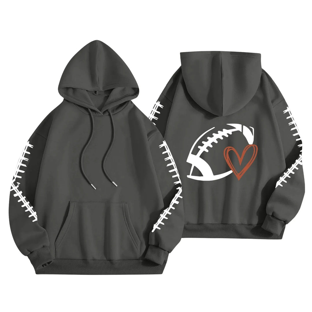 Kvinnors hoodie med kreativt fotbollsmotiv och avslappnad passform Mirla-Eva Jonsson