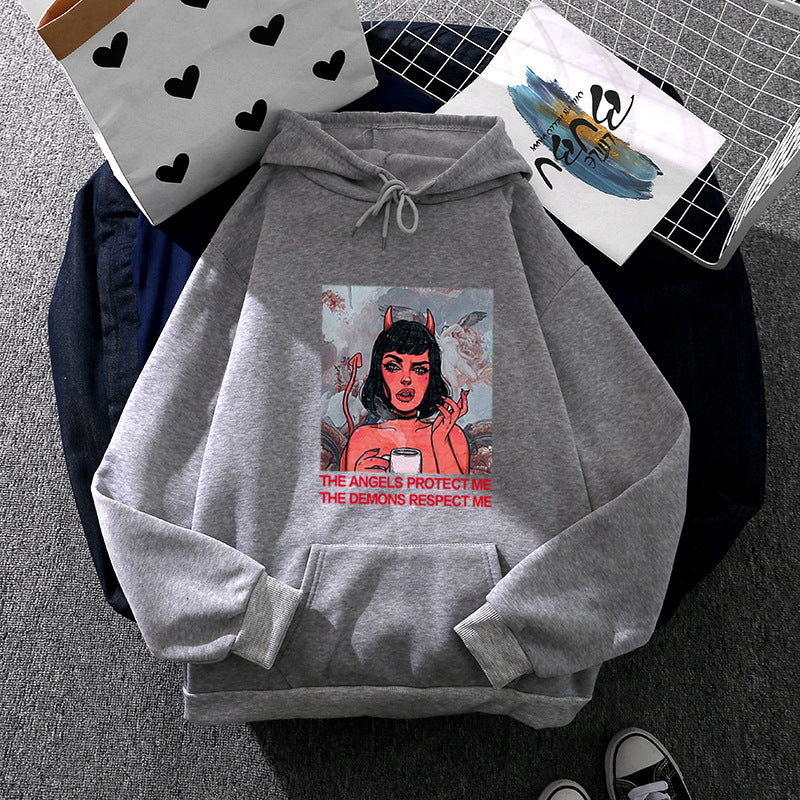 Kvinnors hoodie med kreativt grafiskt tryck Mirla-Eva Jonsson