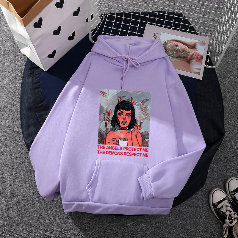 Kvinnors hoodie med kreativt grafiskt tryck Mirla-Eva Jonsson