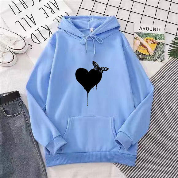Kvinnors hoodie med kreativt hjärt-design Mirla-Eva Jonsson