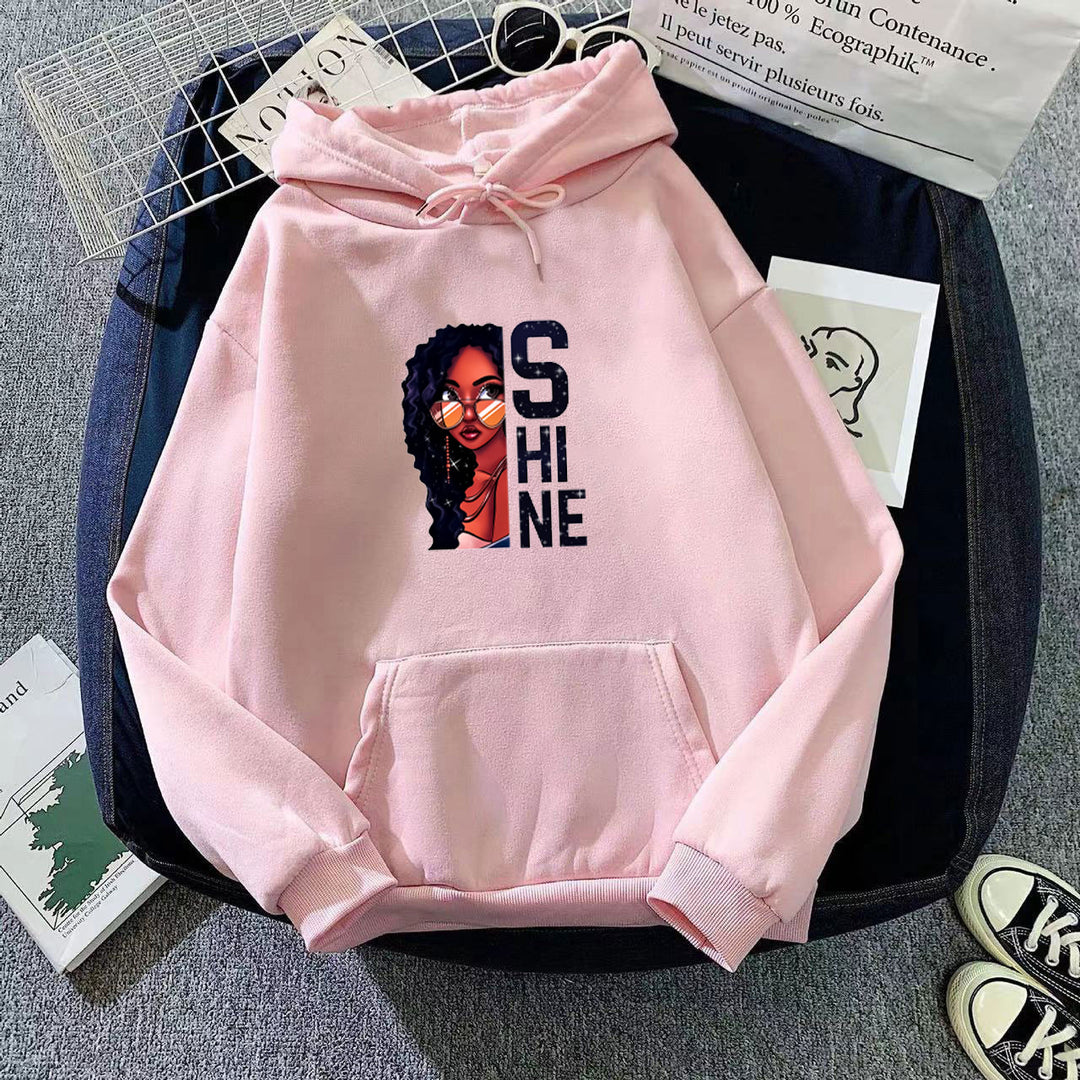 Kvinnors hoodie med kreativt kvinnligt mönster Mirla-Eva Jonsson