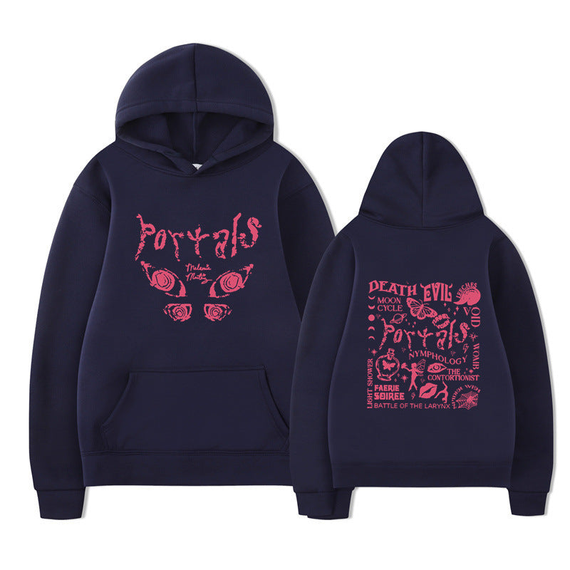 Kvinnors hoodie med kreativt motiv och bekväm passform Mirla-Eva Jonsson