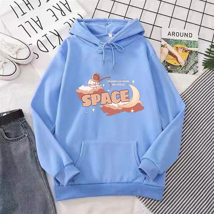 Kvinnors hoodie med kreativt rymddesign Mirla-Eva Jonsson