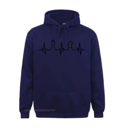Kvinnors hoodie med kreativt schackmotiv Mirla-Eva Jonsson