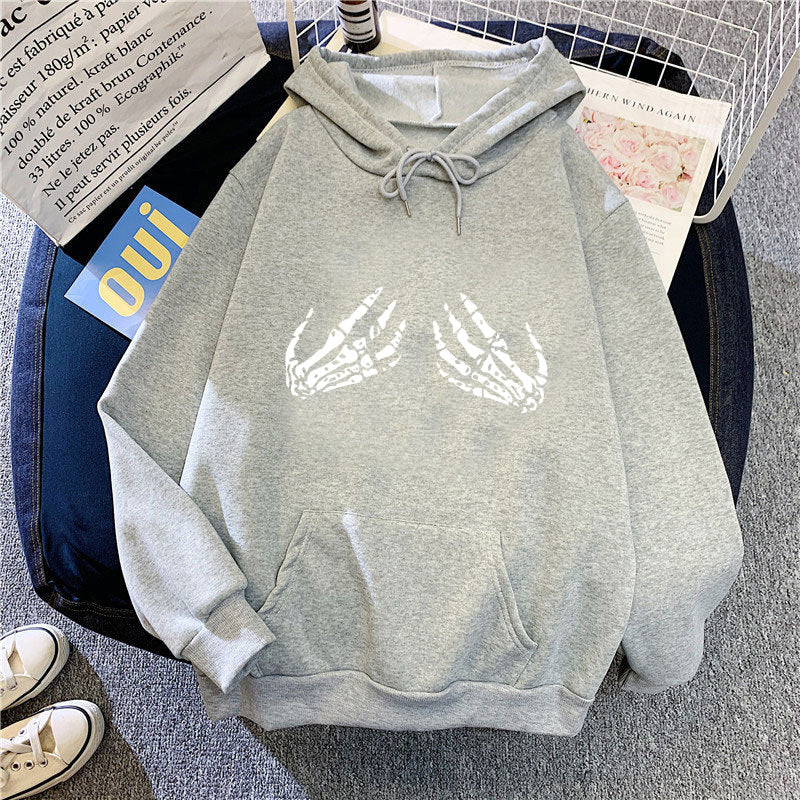 Kvinnors hoodie med kreativt skelettdesign Mirla-Eva Jonsson