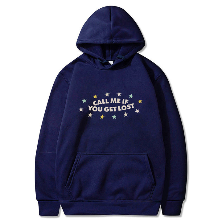 Kvinnors hoodie med kreativt tryck och avslappnad passform Mirla-Eva Jonsson