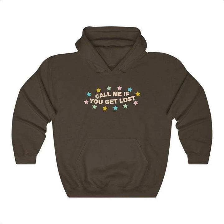 Kvinnors hoodie med kreativt tryck och avslappnad passform Mirla-Eva Jonsson