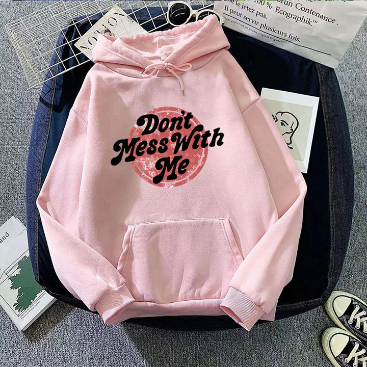Kvinnors hoodie med kreativt uttalande design Mirla-Eva Jonsson