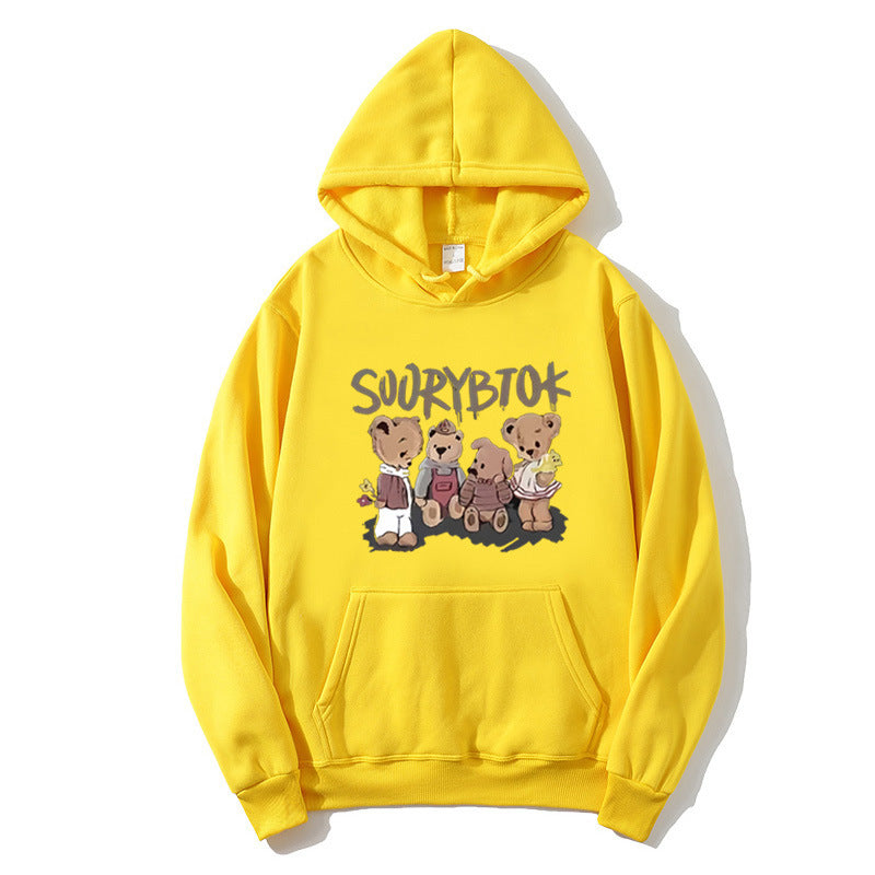 Kvinnors hoodie med lekfullt björnmotiv Mirla-Eva Jonsson