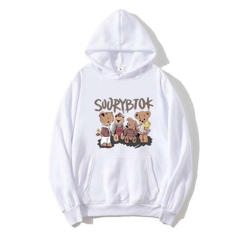 Kvinnors hoodie med lekfullt björnmotiv Mirla-Eva Jonsson