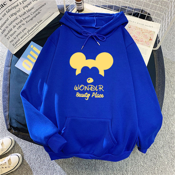 Kvinnors hoodie med lekfullt djurmotiv Mirla-Eva Jonsson