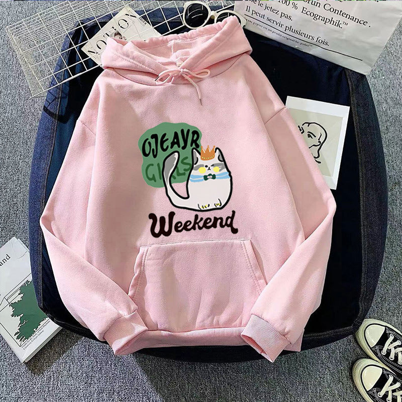 Kvinnors hoodie med lekfullt kattmotiv Mirla-Eva Jonsson